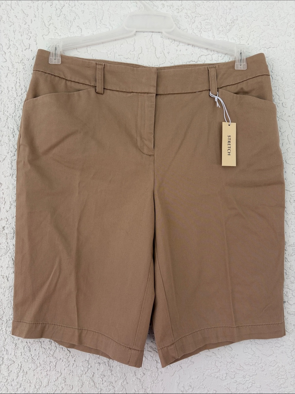 Jones New York Khaki Stretch Bermuda Shorts size 10P
